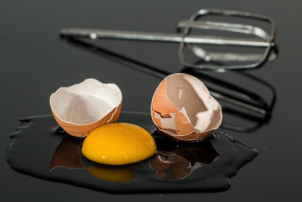Egg mask to prevent hair loss