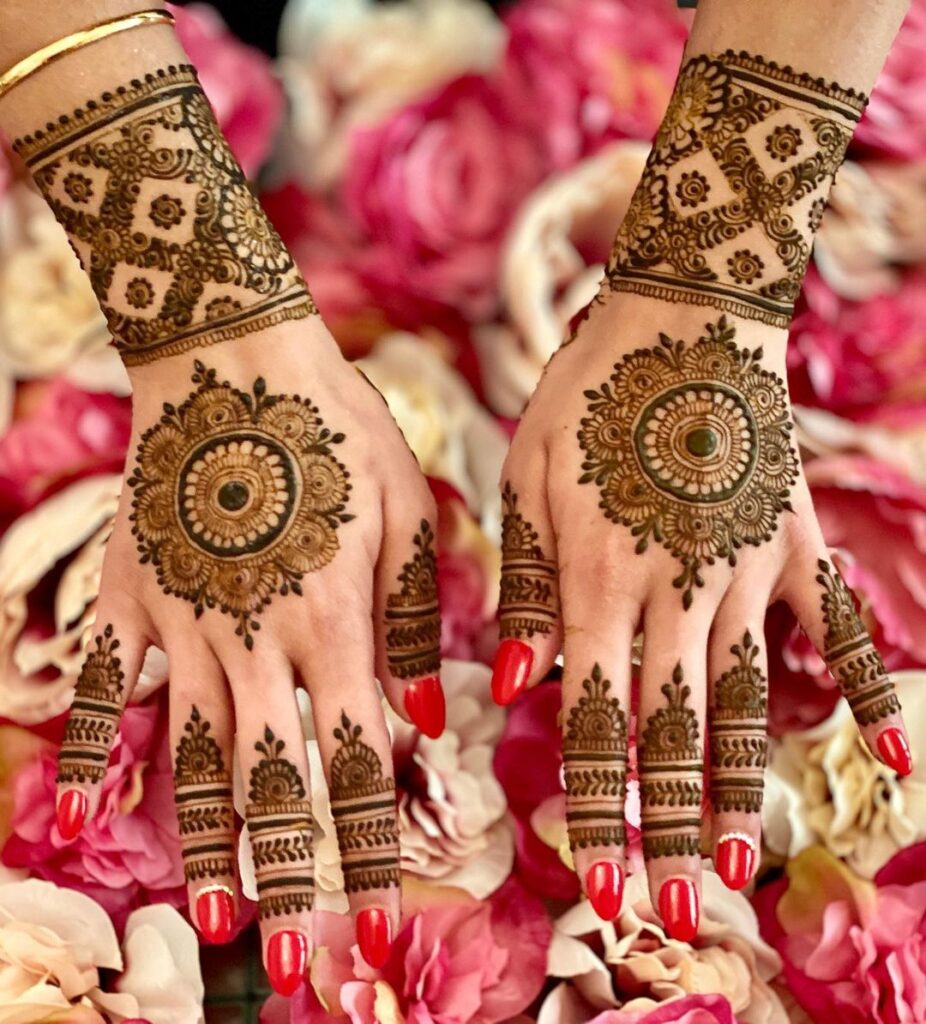 Trendy Bridal Mehndi